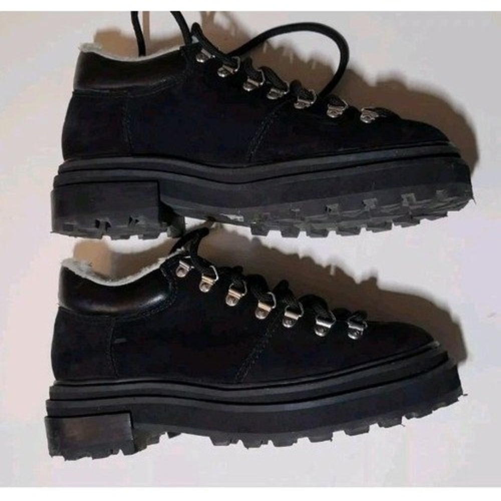 Schutz Lucille Black Suede Waterproof Hiking Boots‎ Faux Fur Lined Size 8B